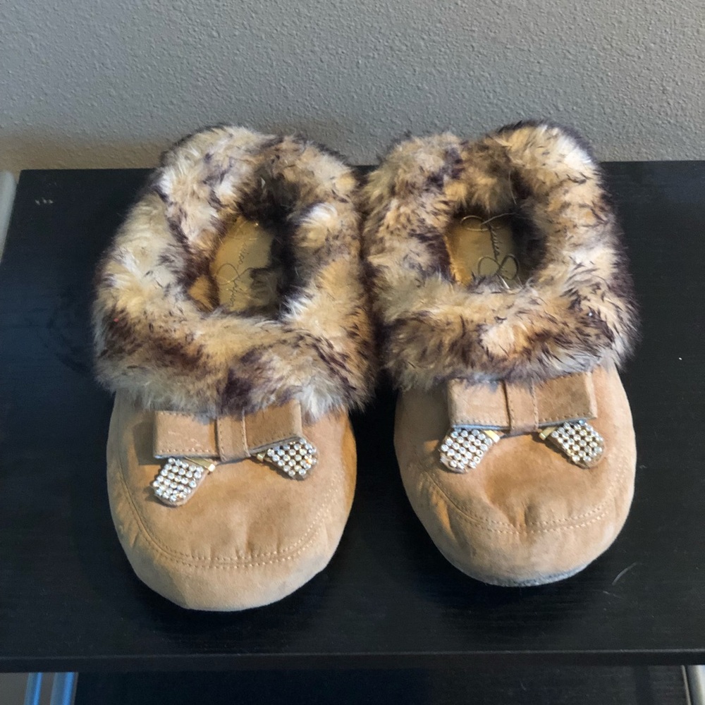 Jessica Simpson slippers - worn once :)
